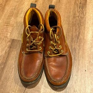 Sperry gold cup boots